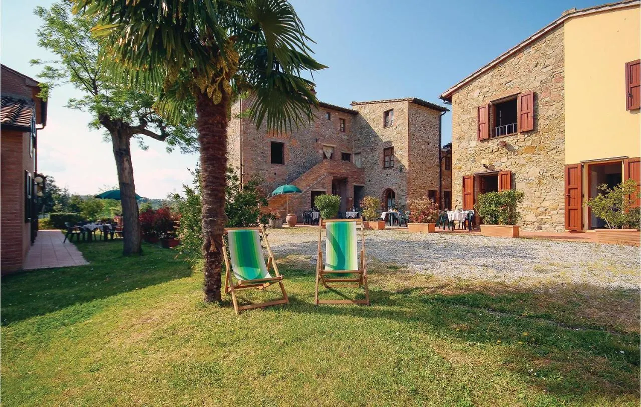 Apt, 11 Querce  0*, Querce (Lucca) Italy